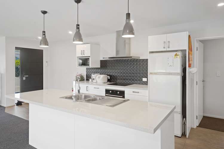 14 Colin Laloli Place Wigram_10