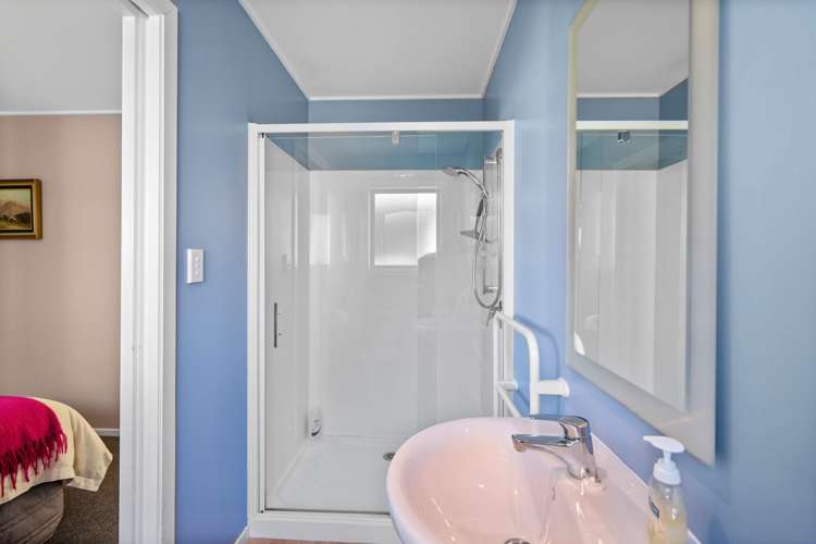 32 Cruickshank Crescent Rosedale_16