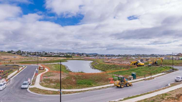 51 Symes Drive Red Beach_3