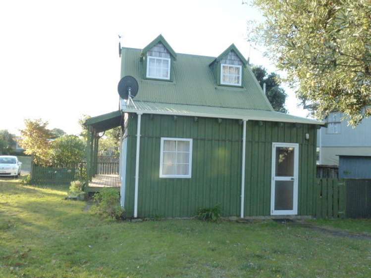 202 Linton Crescent Whangamata_1