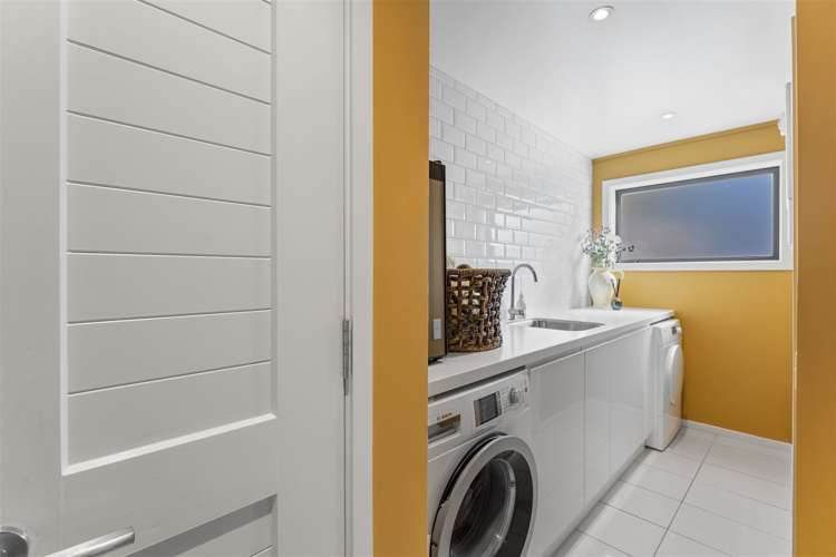 24 Poynder Avenue Merivale_14