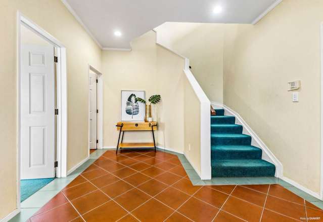 6 Philip Keith Rise Hillcrest_3