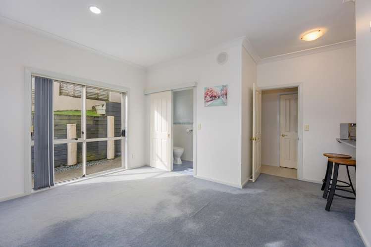 8 Greenway Rise Gulf Harbour_7