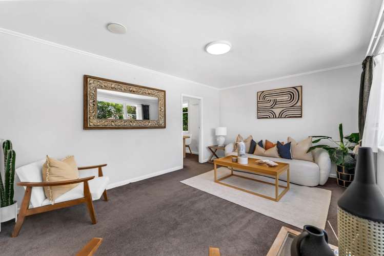 19 Green Lane East_5