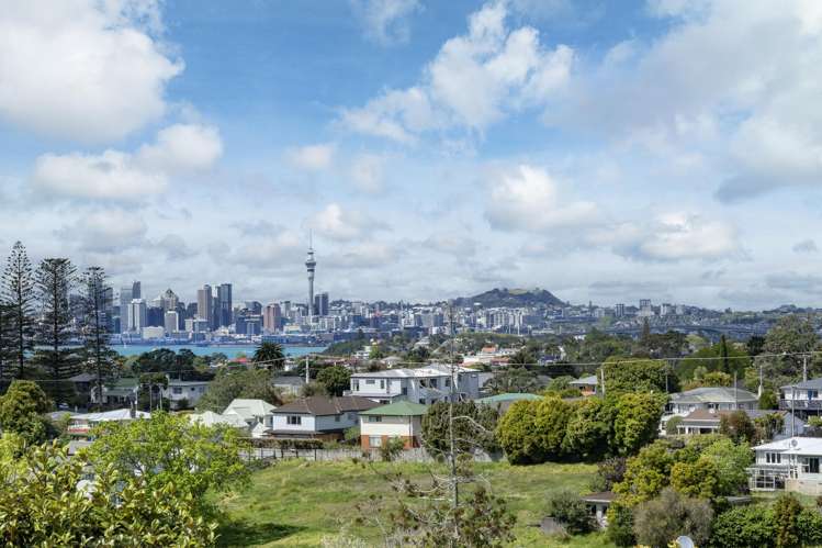 1/19 Martin Crescent Northcote_15