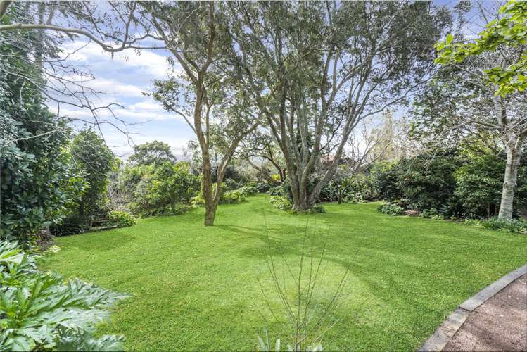 84 Landscape Road Mount Eden_17