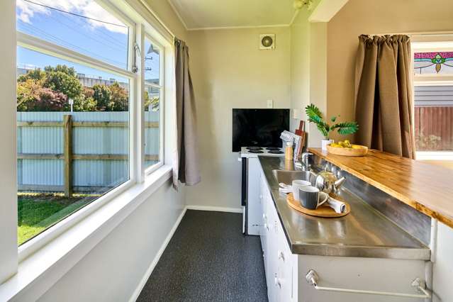 26 Bristol Square Hutt Central_3