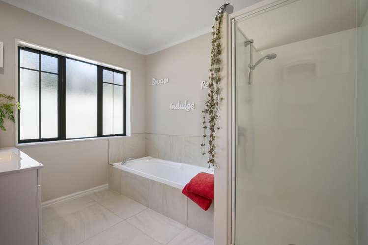 6 Huntington Drive Bethlehem_23