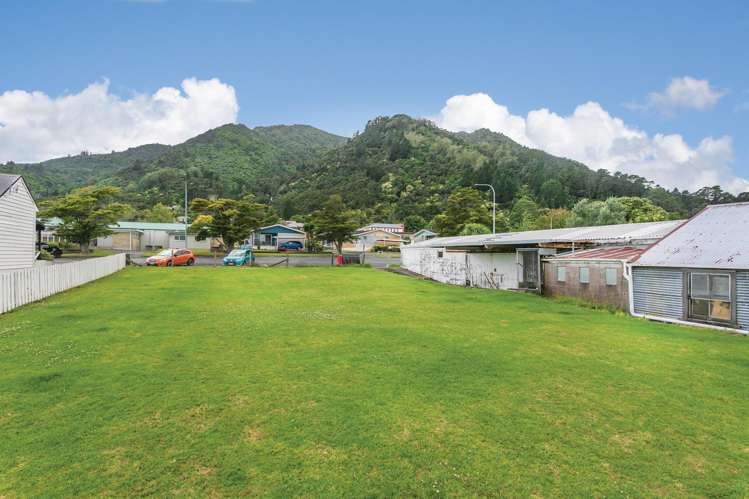 184-190 Whitaker Street Te Aroha_8