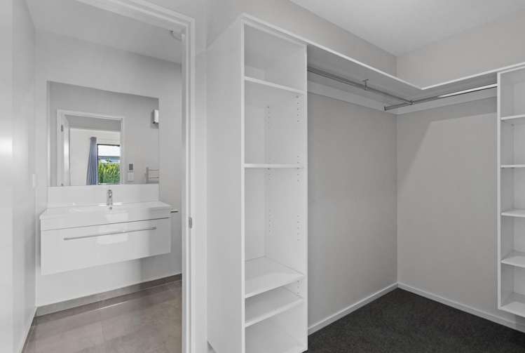 89 Faringdon Boulevard Rolleston_14