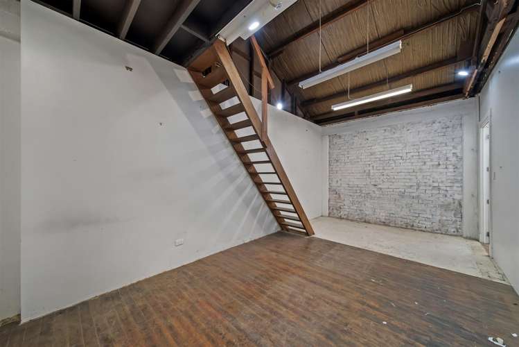 8 Raycroft Street Waltham_5