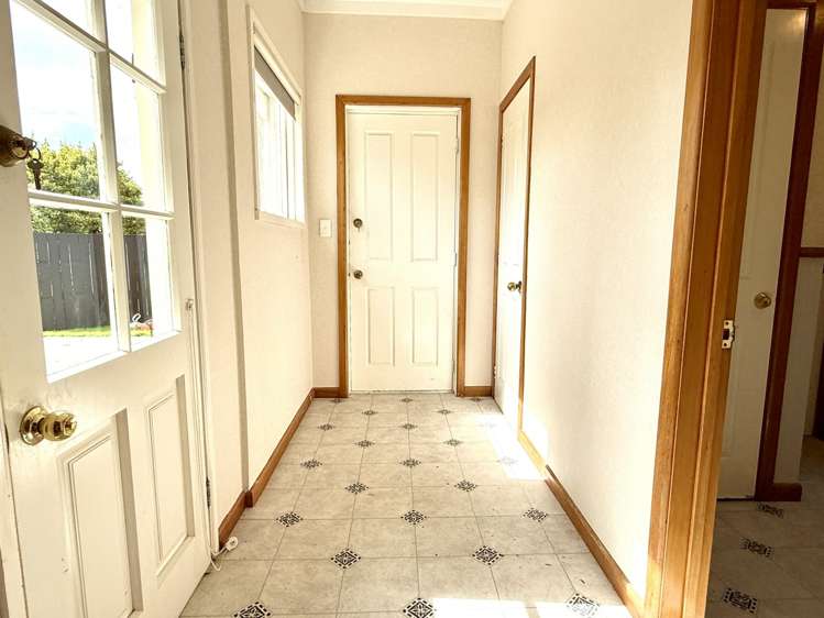 93 Wilton Street Windsor_25