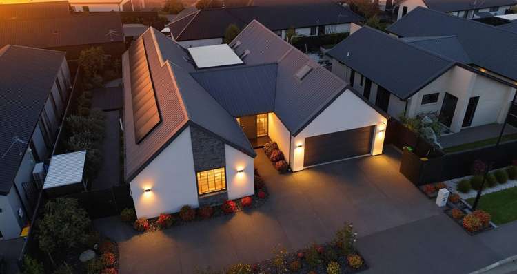 6 Kirkland Crescent Harewood_26