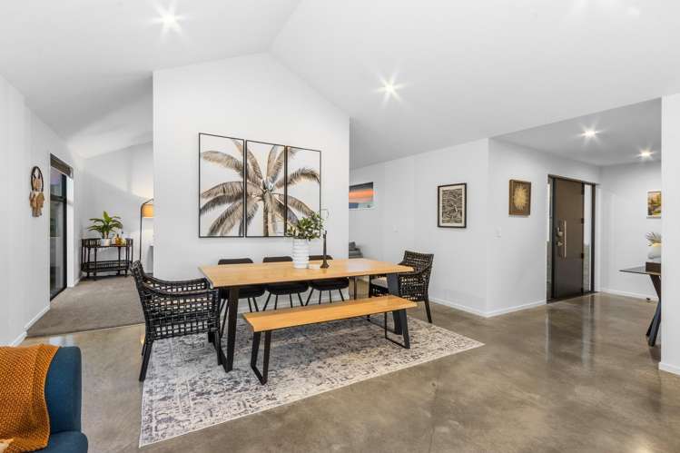 14 Nederland Avenue Burwood_3