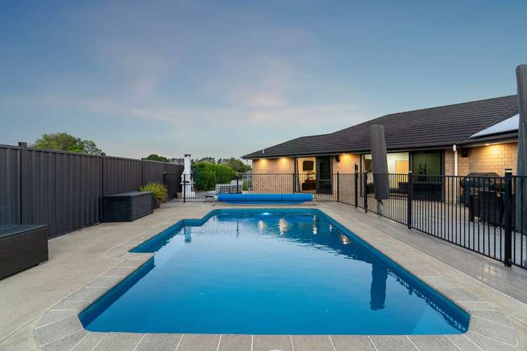 1 Coach Road Kingseat_26