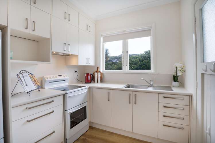 30 Tawa Terrace Tawa_7