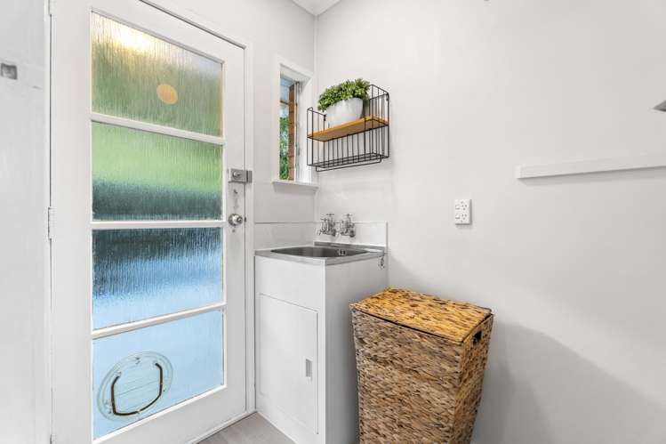 1/29 King Richard Place Browns Bay_12