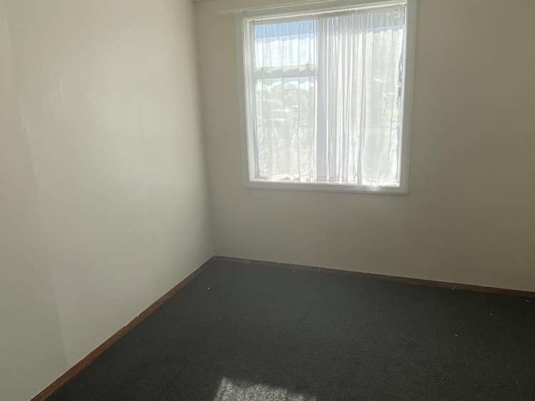 67 Tauhuri Street Manaia_5