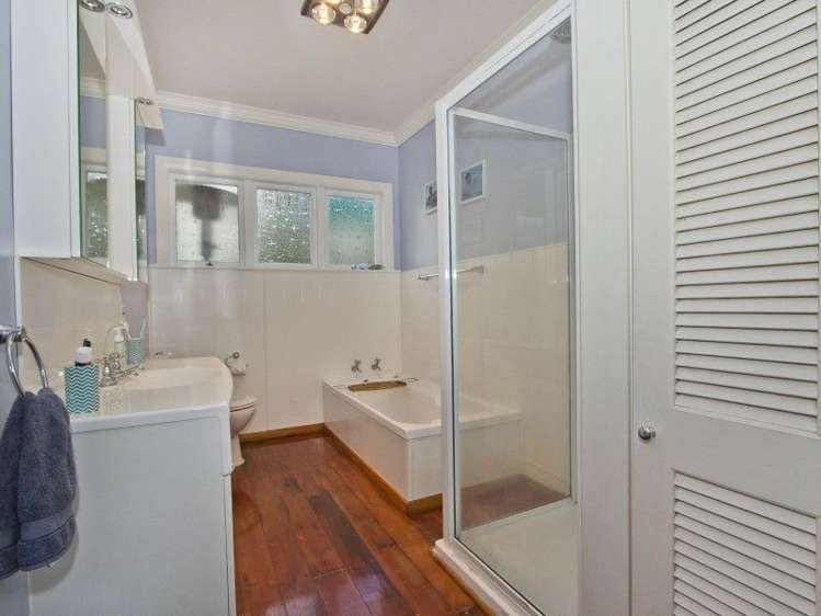 13 Hine Road Wainuiomata_14