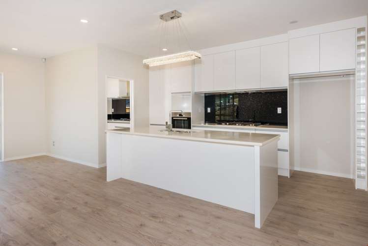 4 Ascension Crescent Orewa_7