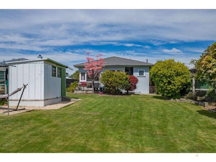 19 Raymond Street West End_21