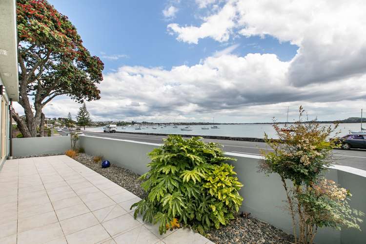 27 The Parade Bucklands Beach_14