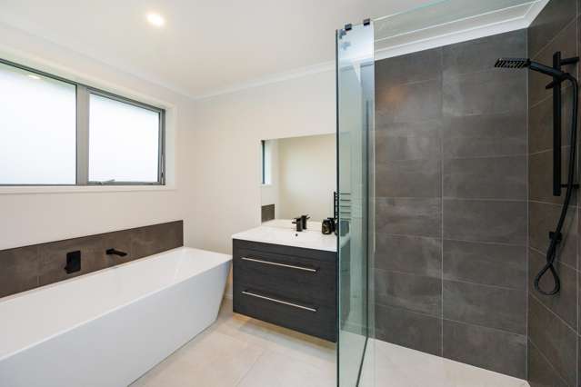 16a Rayner Lane Marton_1