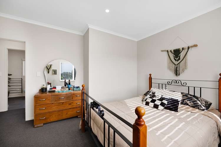 8 Manatu Lane Inglewood_8