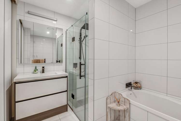 206/252 Centreway Road Orewa_12