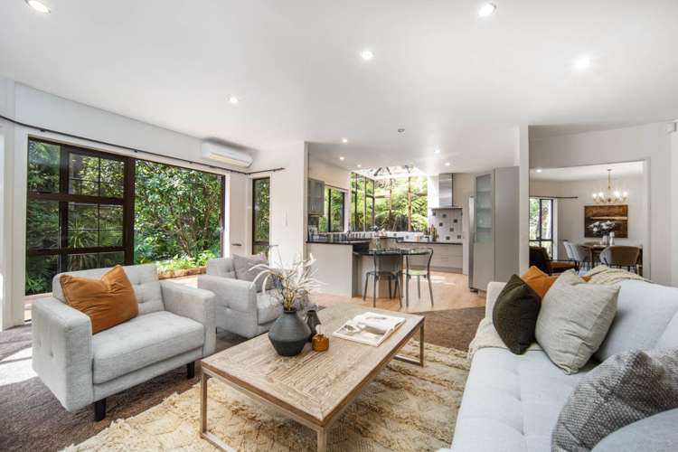 15 North Way Titirangi_6