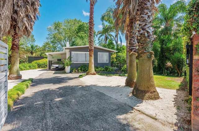 Waimauku Subtropical Retreat