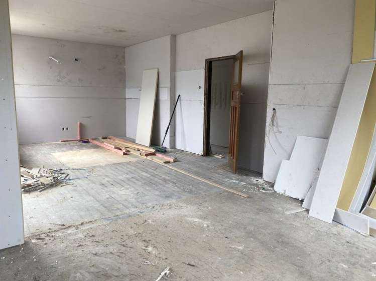 9 Newcastle Street Cobden_14