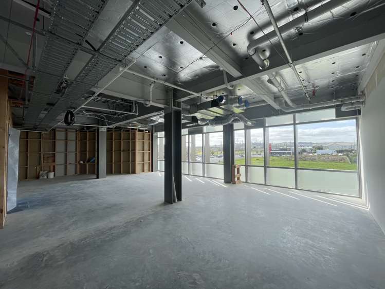 Tenancy A/211 Ormiston Road Flat Bush_1