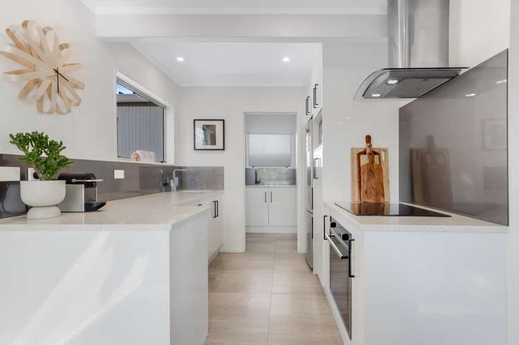 2/10 Trident Place Cockle Bay_10
