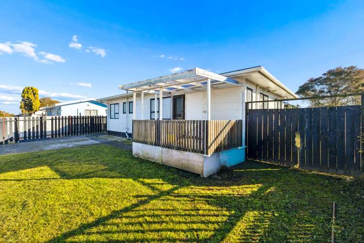 1/6 Hatherly Place Clendon Park_11