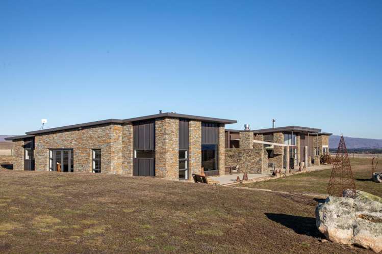 309 Golden Road Alexandra_5