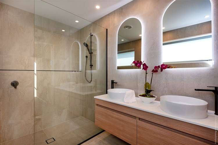 75 Halpin Drive Lincoln_15