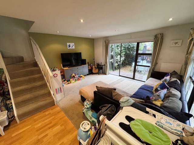 2/35 Wairakei Street Greenlane_1