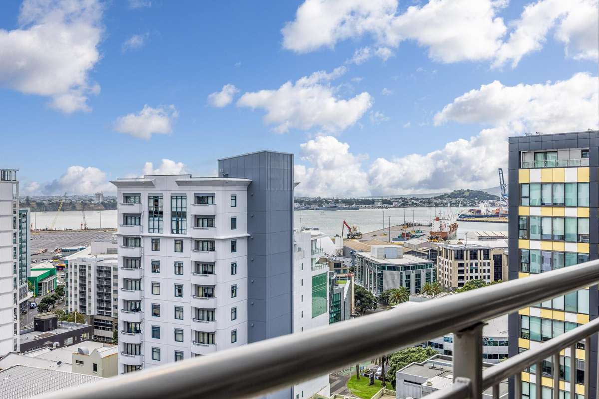 1205/1 Parliament Street_0