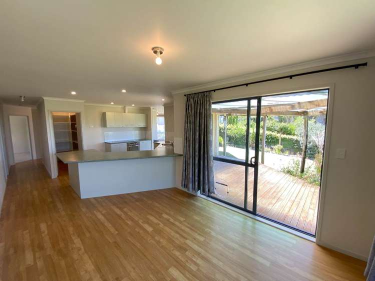 19 Admiralty Rise Gulf Harbour_4