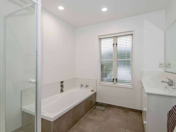 570 Halkett Road West Melton_17