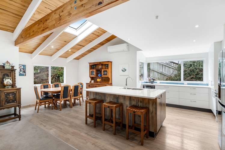 92A Beach Road Mellons Bay_15