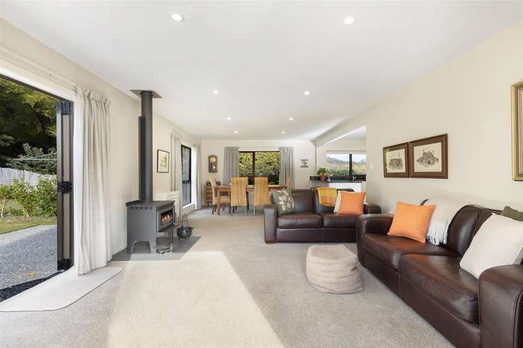 77 Oregon Drive Kelvin Heights_9