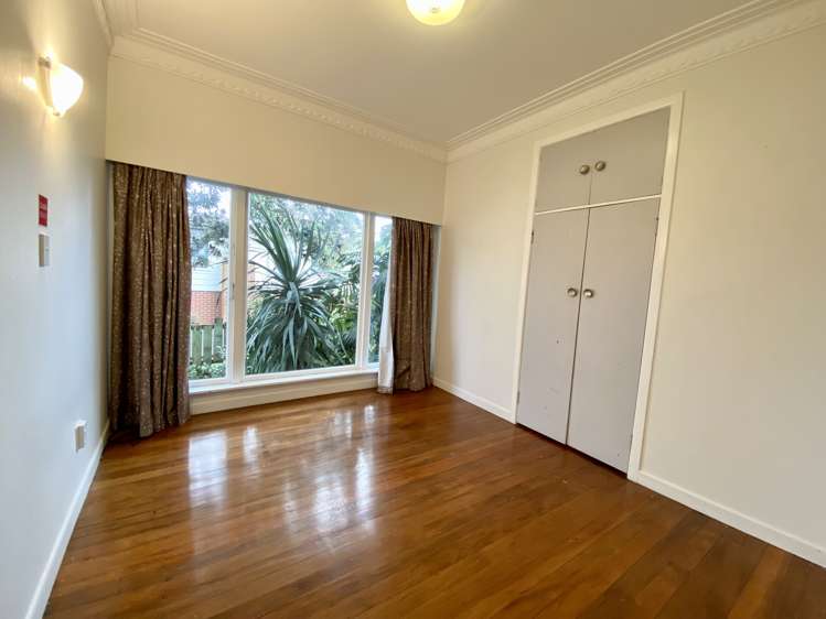 35 Archibald Road Kelston_8