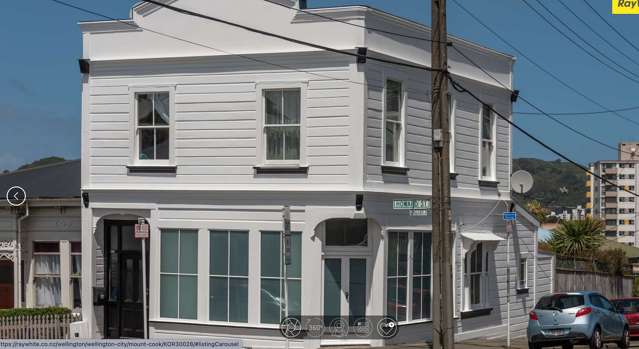 Stylish Home in Mount Cook