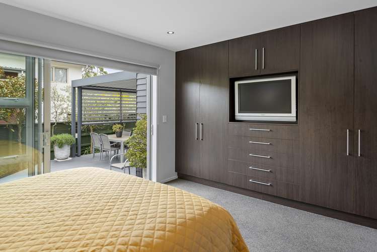 297 Eastern Terrace Sydenham_15