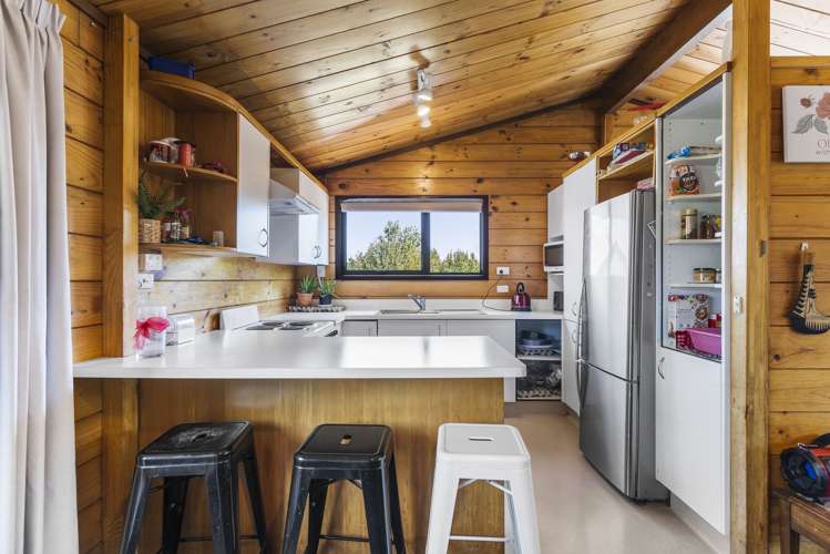 4 Sikkim Crescent Clover Park_8