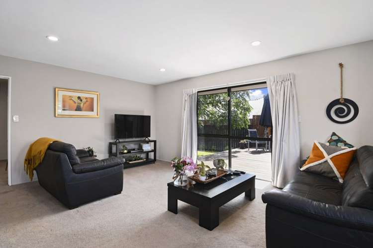 8 Albizia Place Richmond_6