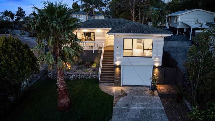 19 Highland Avenue Titirangi_31