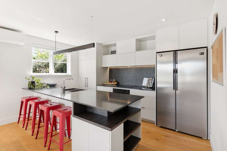 9 Tui Street Belmont_7
